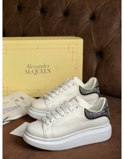 Alexander McQueen İTHAL